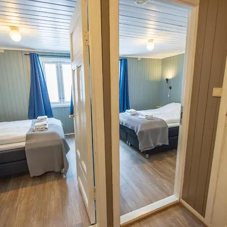 The Tide - Rorbuer فندق 3*