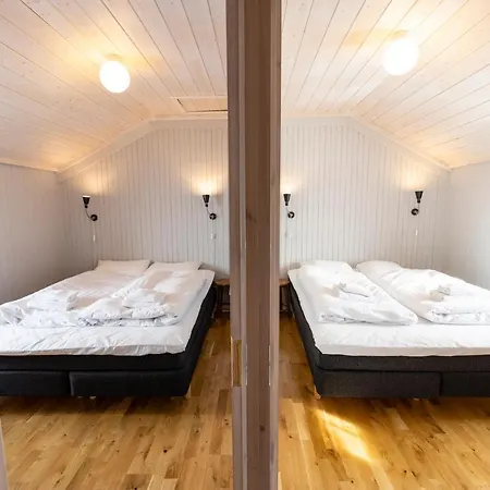 The Tide - Rorbuer Hotel 3*