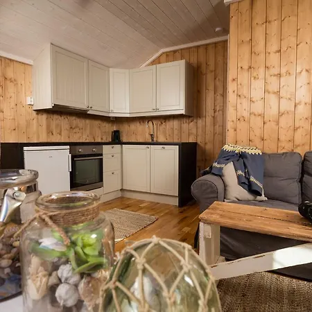 The Tide - Rorbuer 3* Sørvågen