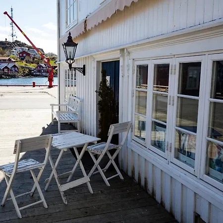 The Tide - Rorbuer Sørvågen