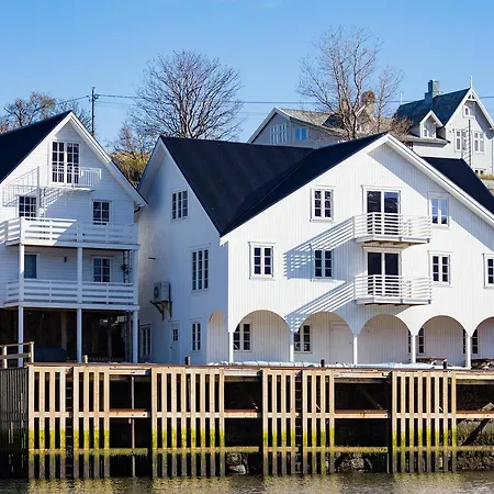 The Tide - Rorbuer Hotel 3*