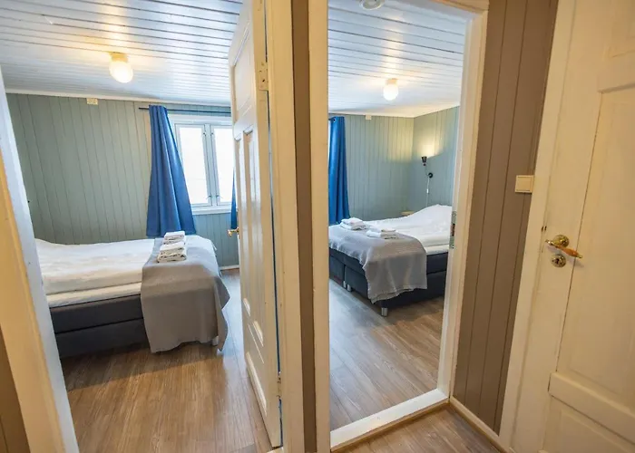 The Tide - Rorbuer Hotell 3*