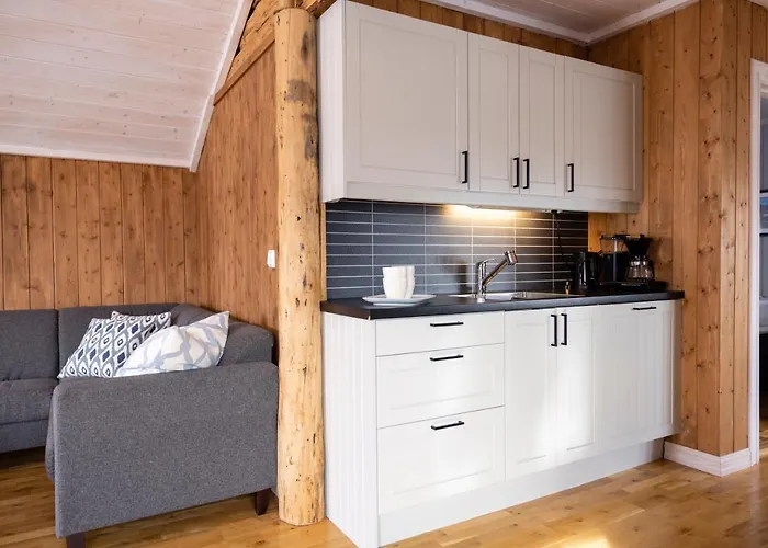 The Tide - Rorbuer Hotell Sørvågen